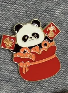 まお パンダピンバッジ13点セット パンダの福 ピンバッジ 中国 万博 - メルカリ