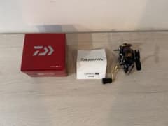 Daiwa LEGALIS LT 2500D スピニングリール 本体のサムネイル