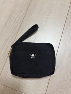MARY QUANT ポーチ 黒 ストラップ付きのサムネイル
