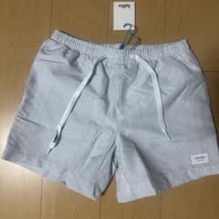 『新品未使用』Rad Blue ラッドブルー　ショートパンツ　定価9,900円のサムネイル