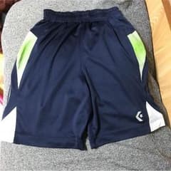 美品❗️コンバースハーフパンツ！キッズのサムネイル