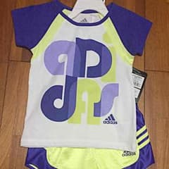 専用 [新品]adidas 海外子供服 女の子 セットアップのサムネイル