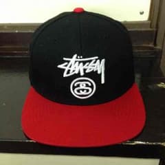 STUSSYのサムネイル