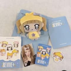 IVE REVIVE+ PETIT-IVE レイ トレカ ぬいぐるみ ステッカー - メルカリ