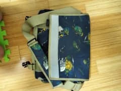 THE NORTH FACE メッセンジャーバッグ 総柄のサムネイル