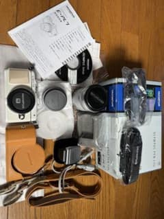 OLYMPUS E−PL7 E-PL7 EZ ダブルズームキット WHITEのサムネイル