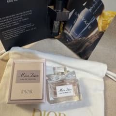 Dior 香水 ミニボトル & サンプルセット 巾着付き - メルカリ