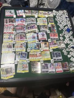 ONE PIECEカードゲーム 大量セット まとめ売り　140枚。だと思います。のサムネイル