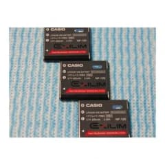 リチウムイオン充電池 カシオ純正品 NP-120 中古品3個セットのサムネイル