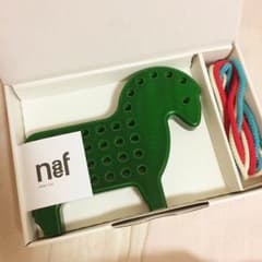 ネフ社 【新品】紐通しおもちゃ♡のサムネイル