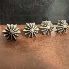 아폴로 콘초 약 15mm 나사식 스터드 4개 세트
