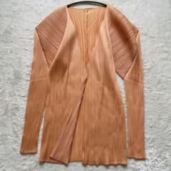 直営店購入⭐イッセイミヤケ⭐プリーツプリーズ大人気完売！カーディガンジャケット ISSEY MIYAKE（イッセイミヤケ） イッセイ ミヤケ PLEATS PLEASE