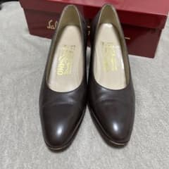 Salvatore Ferragamo レザー パンプス ダークブラウンのサムネイル