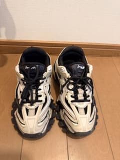 BALENCIAGA Track2 サイズ33ホワイト/ブラック - メルカリ