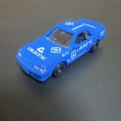 トミカ カルソニック スカイライン 12号車のサムネイル