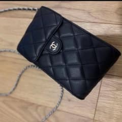 CHANEL シャネル ノベルティ スマホショルダー チェーンポーチのサムネイル