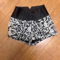 ハイウエストパンツ 黒のサムネイル