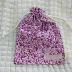 petit mainリバティ巾着さくらんぼ刺繍のサムネイル