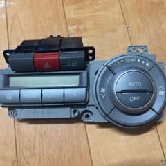 ダイハツタントカスタムl 375sエアコンスイッチのサムネイル