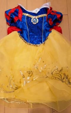 ディズニーストア　白雪姫　ドレスのサムネイル