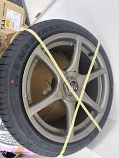 GT-R 純正 18インチ ホイール MAXTREK タイヤ付 - メルカリ