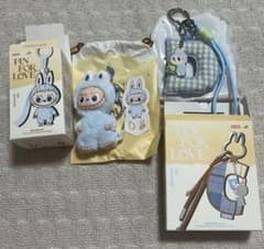 ラブブイニシャルセット THE MONSTER PIN FOR LOVE 【D】のサムネイル