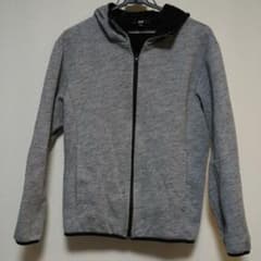 UNIQLO ユニクロ パーカー ブロックテックのサムネイル