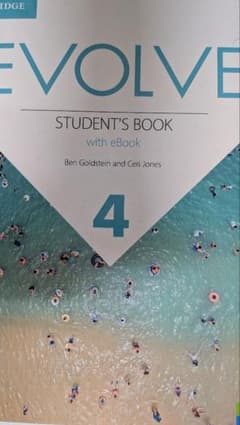 EVOLVE 4 STUDENT'S BOOK with eBookのサムネイル