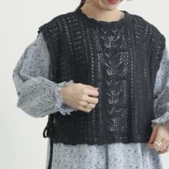 ツハルバイサマンサモスモス 麻綿透かし柄前後着ニットベスト(ブラック
