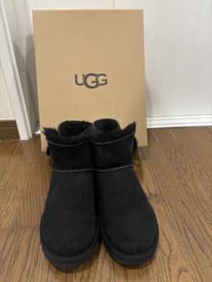 UGG W MINI BAILEY BUTTON II ブラック 23cmのサムネイル