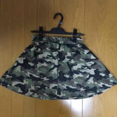 迷彩スカートのサムネイル