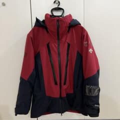 デサントSIO INSULATED JACKET（Mサイズ）ワッペン剥がし跡有 デサントSIO INSULATED JACKET（Mサイズ）ワッペン剥がし跡有 - メルカリ
