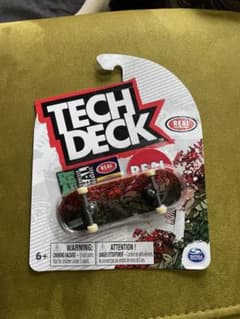 TECH DECK REAL 花柄ミニスケートボードのサムネイル