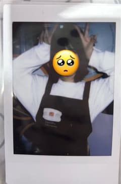 月足天音　フルーツサンド　チェキのサムネイル