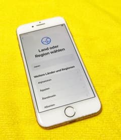 iphone8  ピンクゴールド64GBお安く完全動作品のサムネイル
