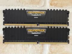 Corsair VENGEANCE DDR4-3000 8GB×2枚 計16GB - メルカリ