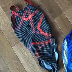 speedo 競泳水着のサムネイル