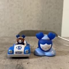 twice ガチャガチャ　ツウィ(プルバックカー・おやすみライトマスコット)のサムネイル