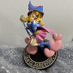 遊戯王 ブラック・マジシャン・ガール HereDitail フィギュア
