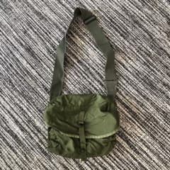 米軍放出品 ミリタリーバッグ（未使用・美品）のサムネイル