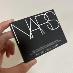 NARS ライトリフレクティングセッティングパウダープレストのサムネイル