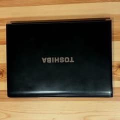 TOSHIBA dynabook R731/W2TC （充電器、ケース付き）のサムネイル