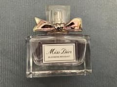 Miss Dior BLOOMING BOUQUET 香水のサムネイル
