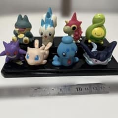 値下げしました　ポケモンの仲間たちのサムネイル