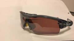 オークリー OAKLEY スポーツサングラスのサムネイル