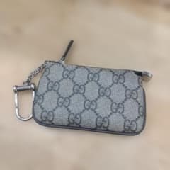 極美品 グッチ GGスプリーム コインケース ベージュ系 - メルカリ