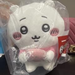 ちいかわ エニタイムくじ ぬいぐるみ ハチワレのサムネイル
