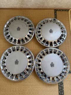トヨタ クラウン ホイールキャップ 4個セット メタリックシルバー 