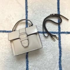 ミニ　ショルダーバッグ　オフホワイトのサムネイル