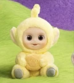 popmart テレタビーズ　ぬいぐるみキーホルダー ラーラ　sayhelloのサムネイル